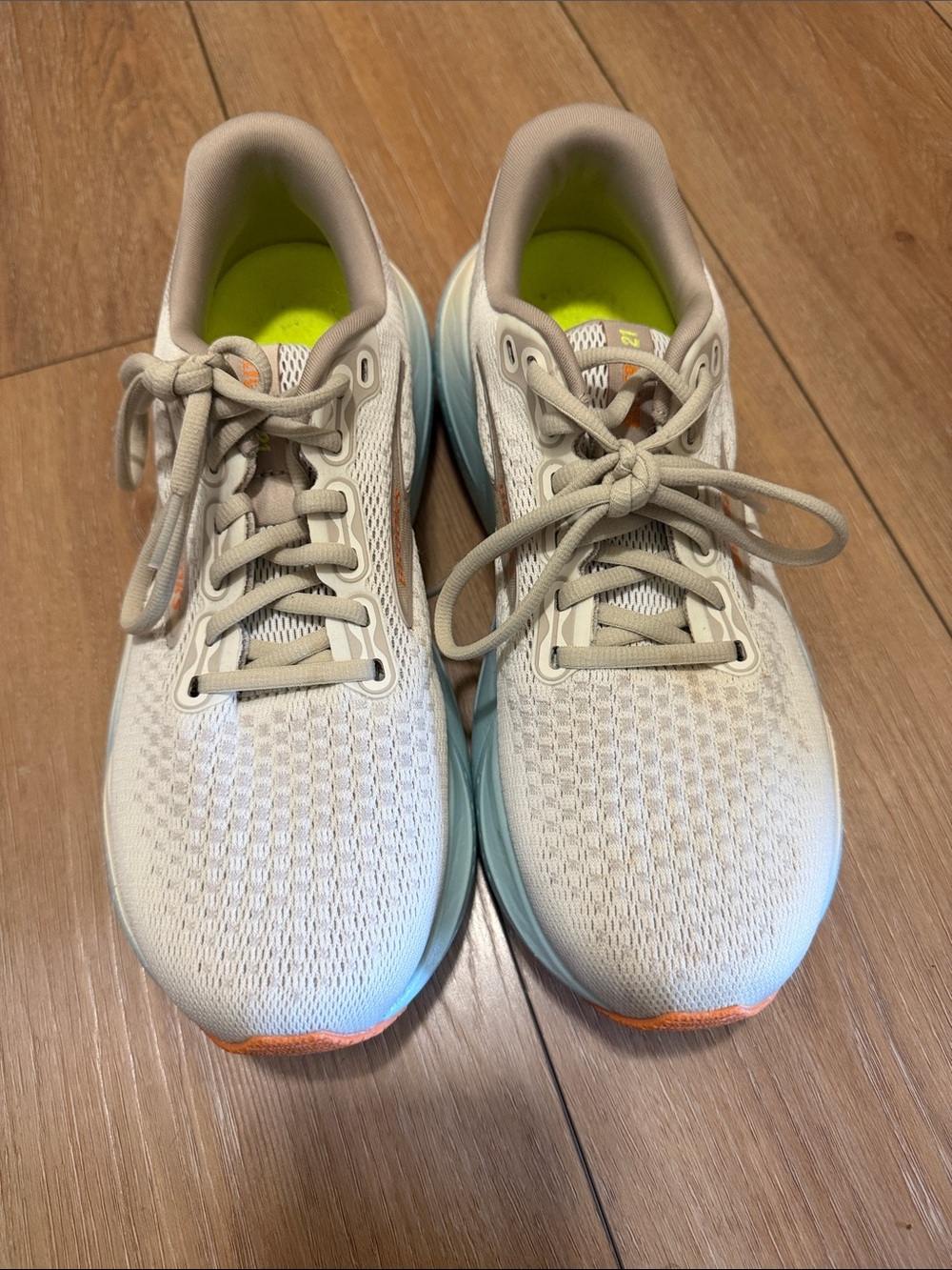 Brooks Women's Running Shoes - Picture 4 of 5